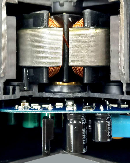 Vertical MagLev motor technology for a low noise cooling experience
